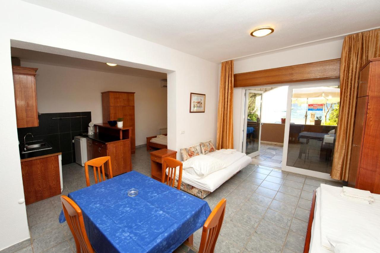 Apartments By The Sea Slatine, Ciovo - 10435 Εξωτερικό φωτογραφία